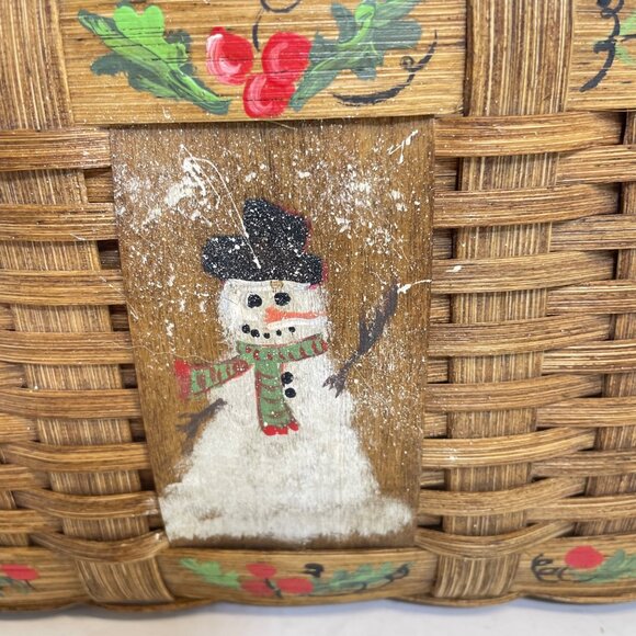 Vintage Wicker Basket With Hand-Painted Snowman & Holly Design - Picture 4 of 12